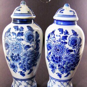 Set of 2 LARGE BLUE & WHITE Porcelain Salt & Pepper Shakers Large 7" Tall